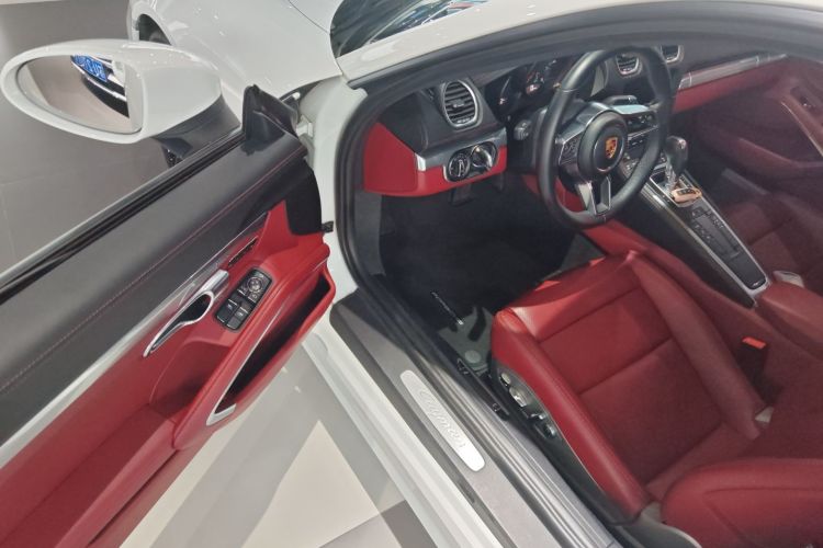 保时捷718 2016款 Cayman 2.0T中控内饰7003