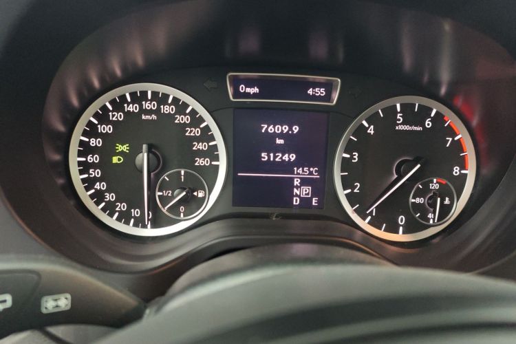 英菲尼迪QX30 2017款 1.6T 两驱运动版局部细节14