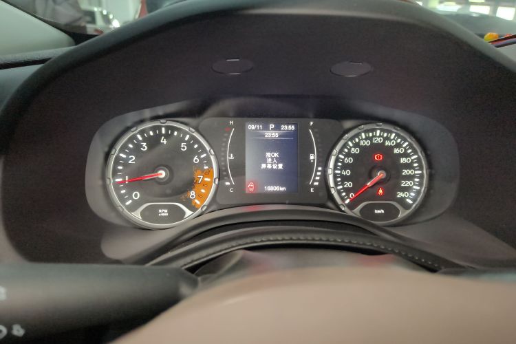 Jeep 自由侠 2016款 1.4T 自动高能版局部细节14