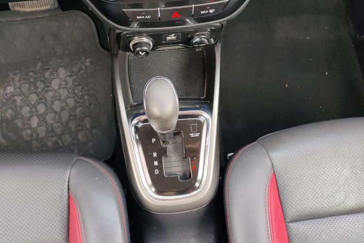 长安CS15 2017款 1.5L 自动豪华天窗版局部细节18