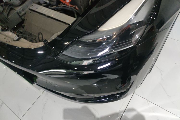 特斯拉 Model Y 2021款 标准续航后驱版车身外观36