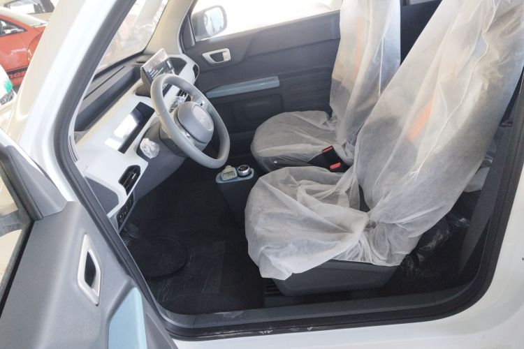 吉利银河 2024款 熊猫mini 200km 耐力熊中控内饰19