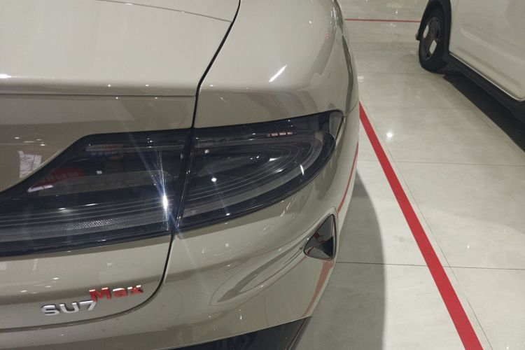 小米汽车 小米SU7 2024款 后驱超长续航高阶智驾Pro版车身外观6006