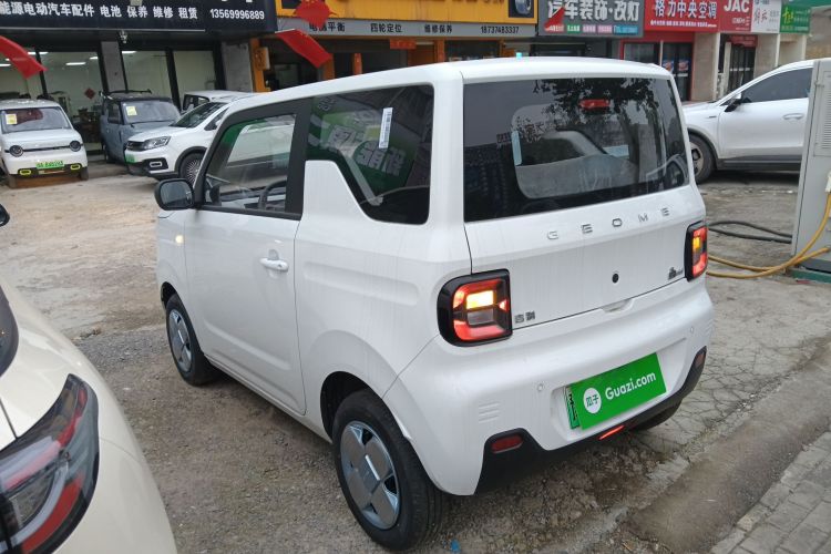 吉利银河 2024款 熊猫mini 200km 耐力熊车身外观4