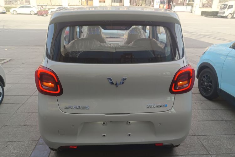 五菱汽车 宏光MINIEV 2025款 四门版 进阶款车身外观6