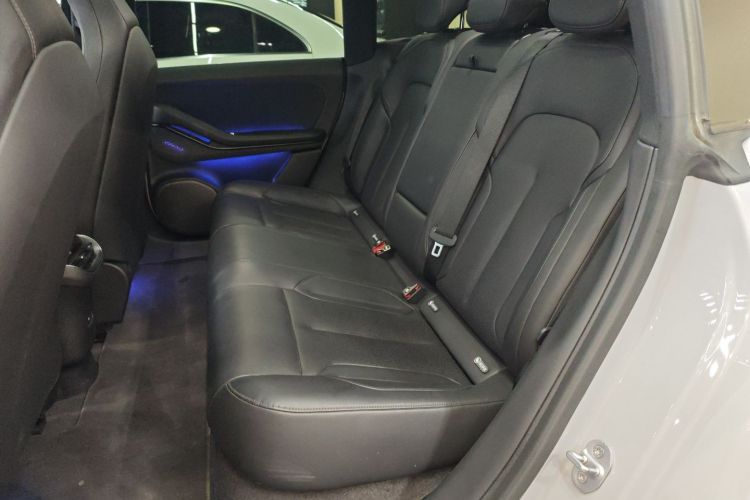 蔚来ET5T 2023款 75kWh Touring中控内饰21