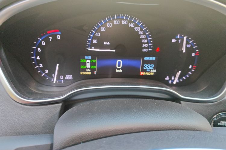 凯迪拉克SRX 2015款 3.0L 舒适型中控内饰15