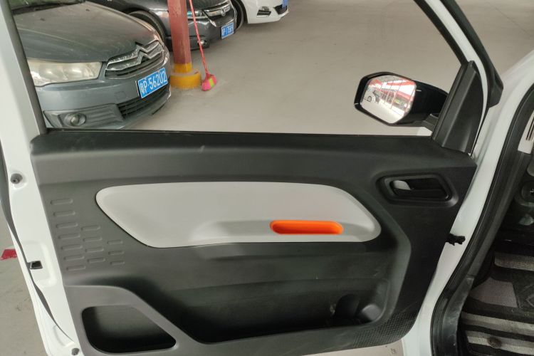 五菱汽车 宏光MINIEV 2022款 轻松款 磷酸铁锂中控内饰47