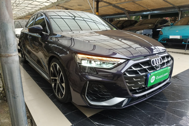 奥迪A3 2025款 A3L Limousine 35TFSI 飞驰尊享型 +豪华臻选包车身外观3