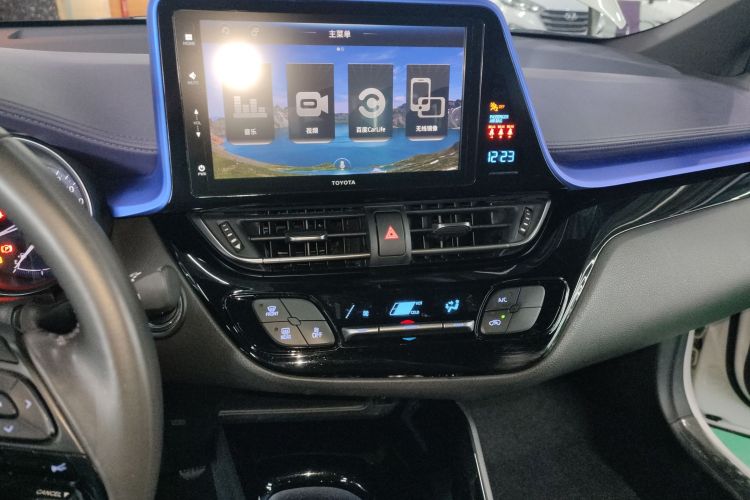 丰田 奕泽IZOA 2018款 2.0L 奕驰版 国V中控内饰16