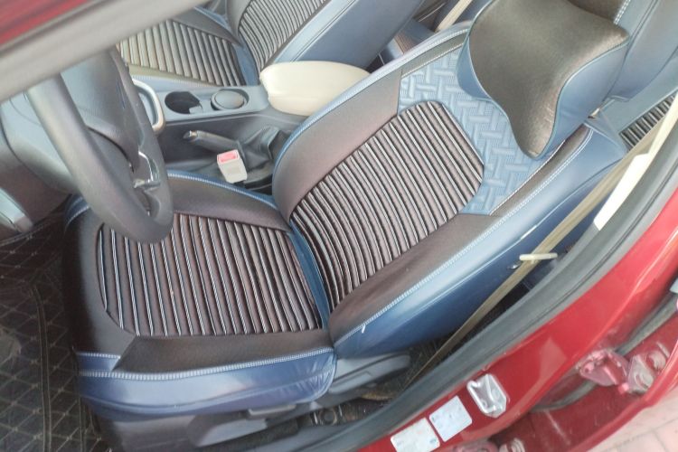 福特 福睿斯 2015款 1.5L 手动舒适型中控内饰19