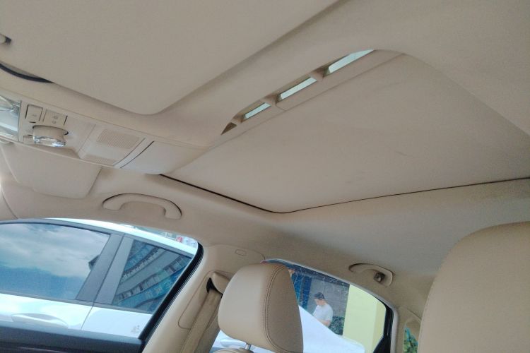 大众 帕萨特 2013款 1.8TSI DSG尊荣版局部细节22