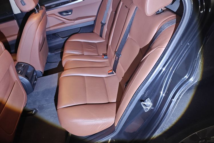 宝马5系 2017款 525Li 领先型中控内饰21