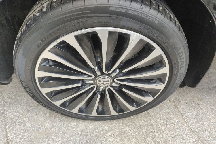 大众 帕萨特 2016款 330TSI DSG御尊版车身外观6008