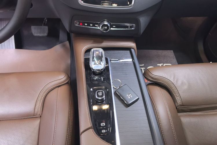 沃尔沃XC90 2023款 B6 智雅豪华版 7座局部细节18