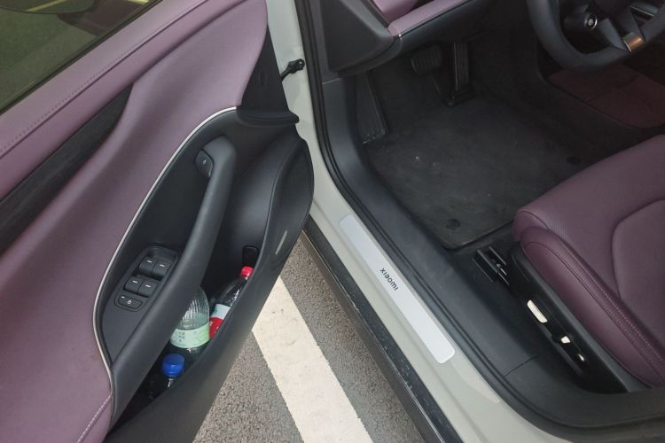 小米汽车 小米SU7 2024款 后驱长续航智驾版中控内饰7003