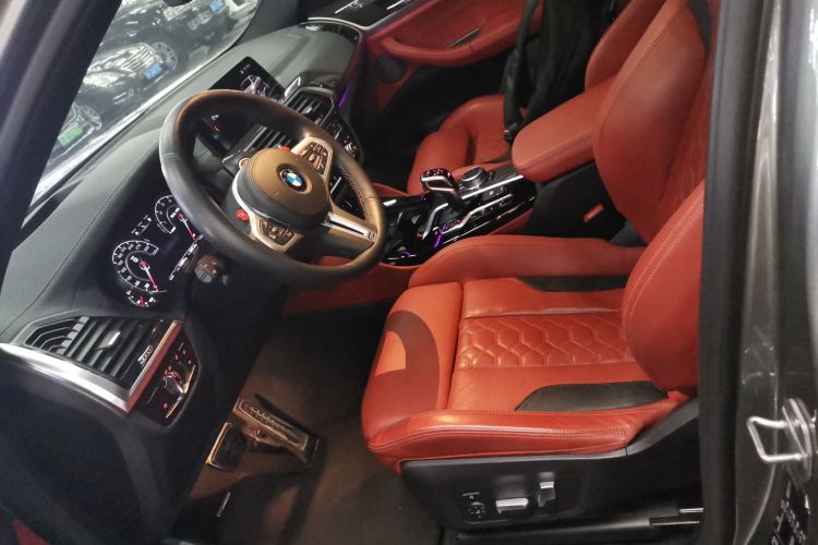 宝马X4 M 2019款 X4 M雷霆版局部细节19