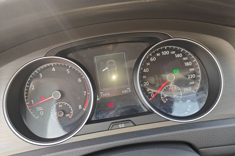 大众 高尔夫 2014款 1.4TSI 自动豪华型中控内饰14