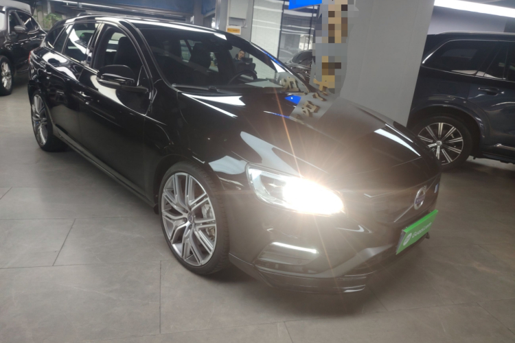 沃尔沃V60 2017款 2.0T Polestar车身外观3