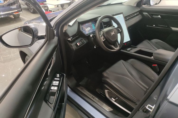 小鹏G3 2022款 G3i 520G+中控内饰7003