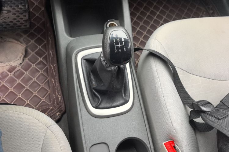 雪佛兰 2015款 赛欧3 1.5L 手动理想天窗版局部细节18