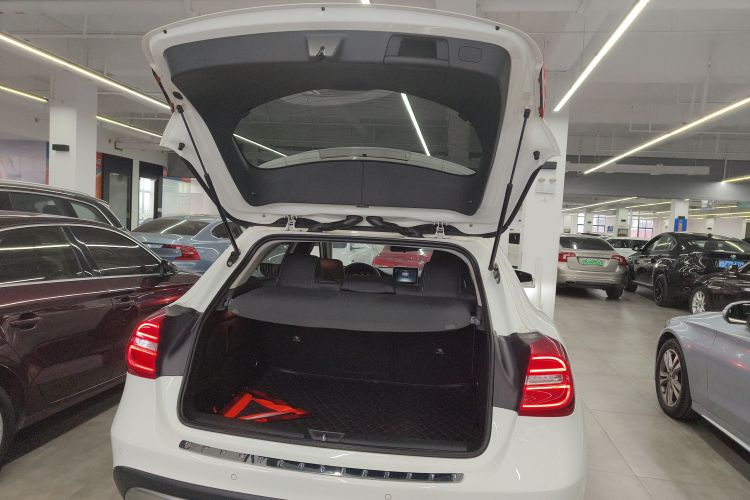 奔驰GLA 2016款 GLA 220 4MATIC 时尚型机舱底盘23