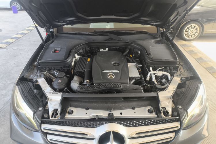 奔驰GLC 2018款 GLC 260 4MATIC 豪华型机舱底盘24