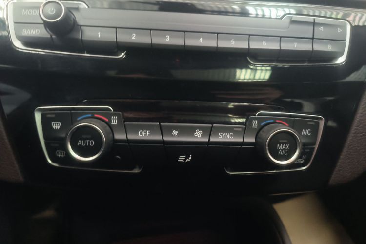 宝马X1 2022款 sDrive25Li 领先型中控内饰16