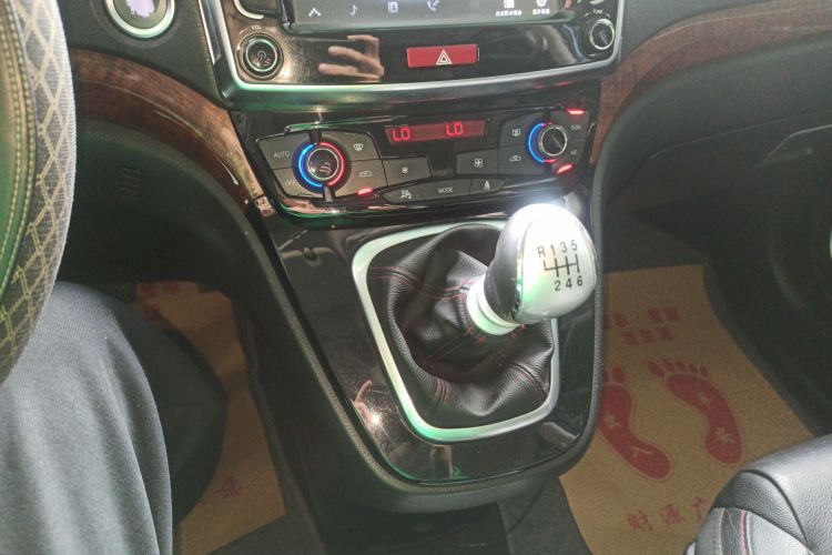 哈弗H6 2014款 运动版 1.5T 手动两驱精英型中控内饰18