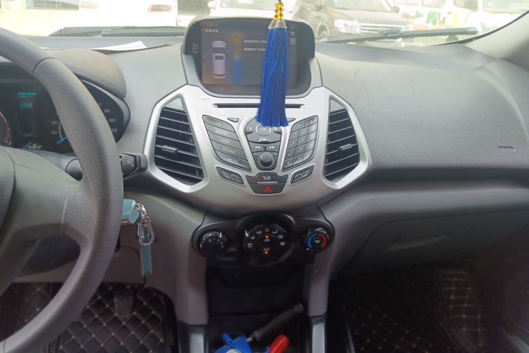 福特 翼搏 2013款 1.5L 手动舒适型局部细节16