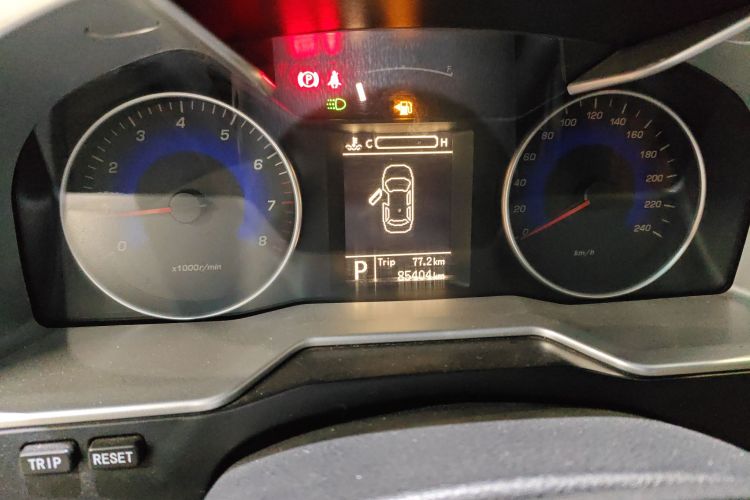 吉利汽车 帝豪 2014款 三厢 1.5L CVT精英型局部细节14