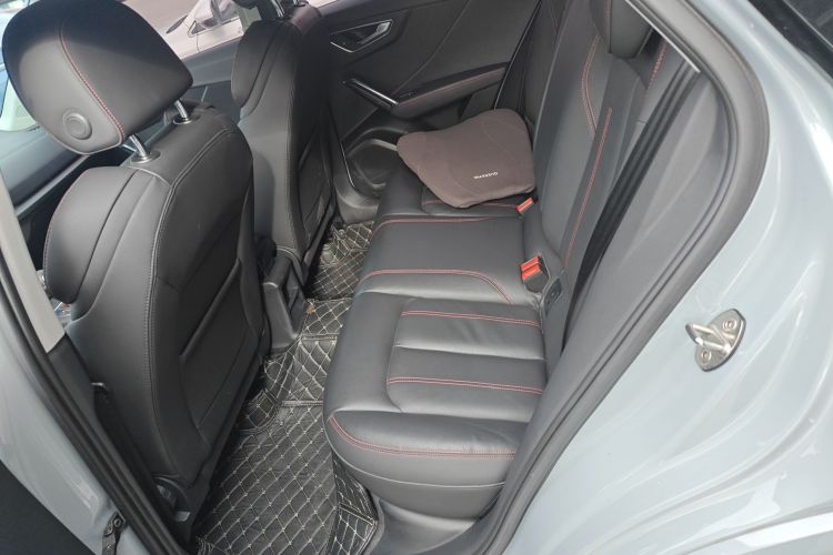 奥迪Q2L 2022款 35 TFSI 进取动感型中控内饰7004
