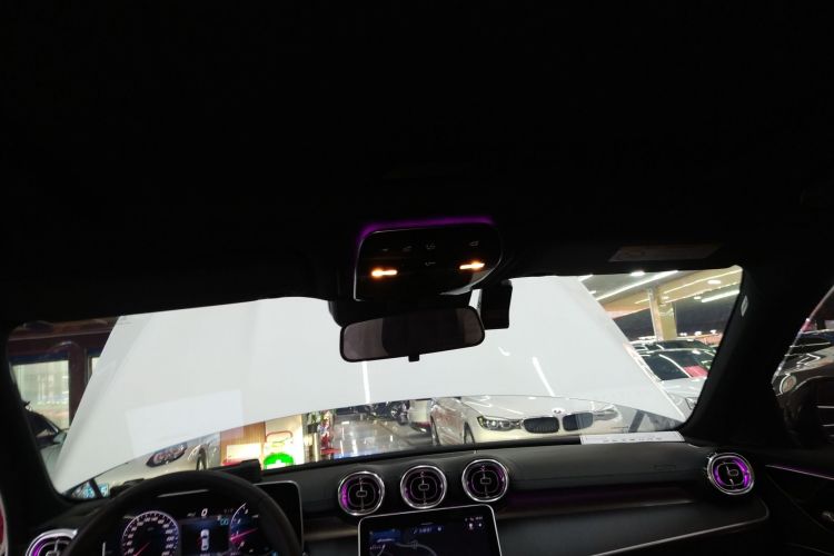 奔驰C级 2023款 C 200 L 运动版局部细节22