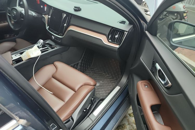 沃尔沃S60 2023款 B4 智远豪华版局部细节9005