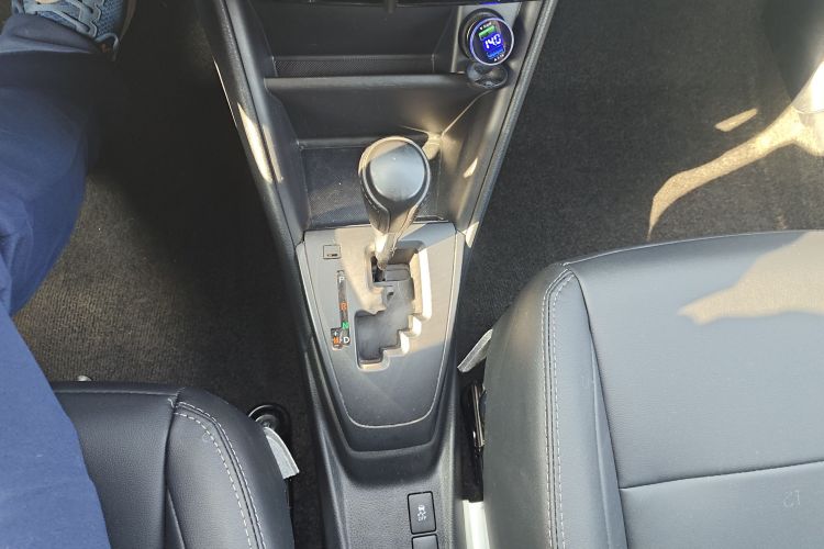 丰田 YARiS L 致炫 2016款 改款 1.5E CVT魅动版中控内饰18