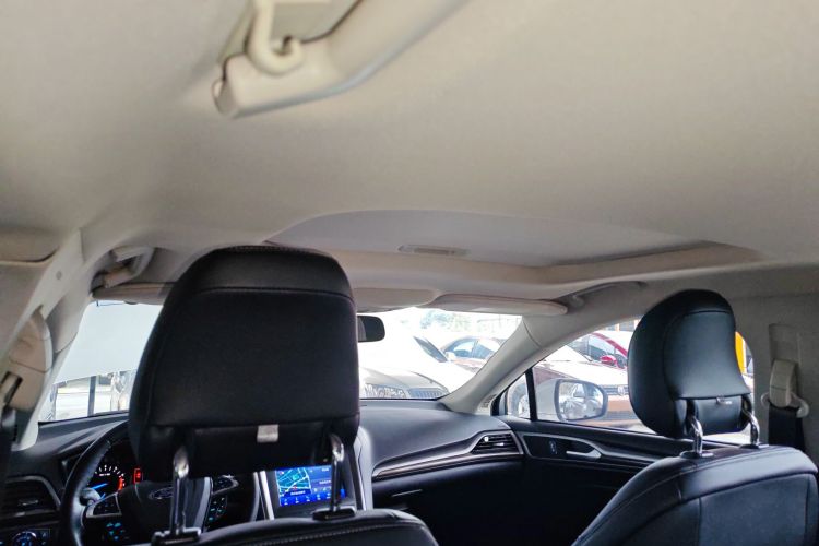 福特 蒙迪欧 2018款 EcoBoost 180 智控时尚型 国VI中控内饰22