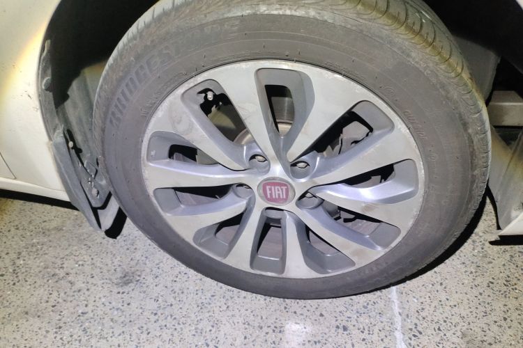 菲亚特 菲翔 2012款 1.4T 自动劲享版车身外观6007