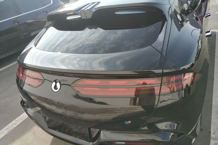 腾势Z9GT 2024款 1100四驱Max首发版车身外观6