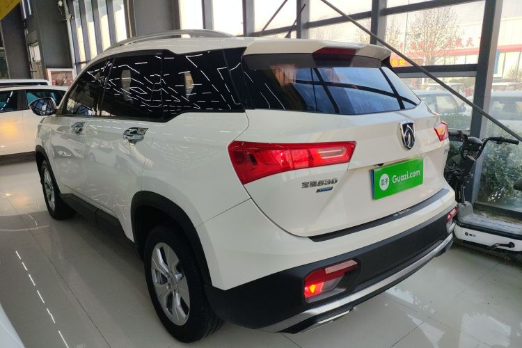 宝骏530 2021款 全球车周年纪念版 1.5T 手动舒适型 5座车身外观4