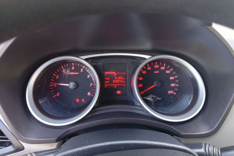 五菱汽车 五菱宏光 2021款 1.5L S标准型LAR中控内饰14