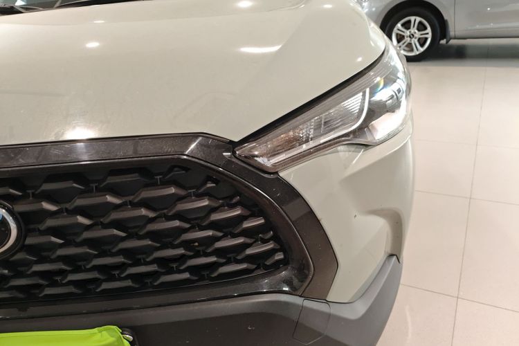 丰田 卡罗拉锐放 2023款 2.0L 精英版局部细节36