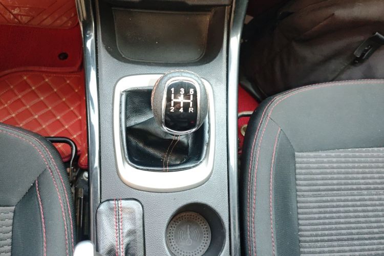 凯翼X3 2019款 1.5L 手动智享版中控内饰18