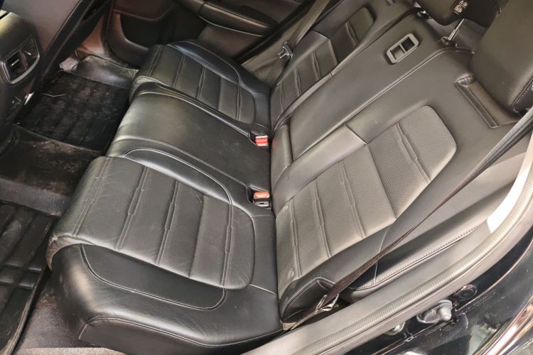 本田CR-V 2017款 240TURBO CVT两驱风尚版中控内饰7004