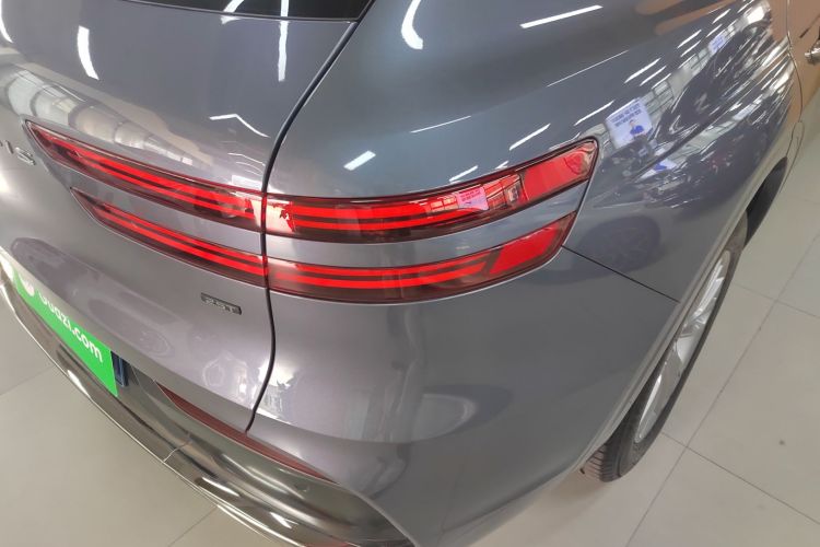 捷尼赛思GV70 2025款 2.5T 两驱豪华版车身外观9