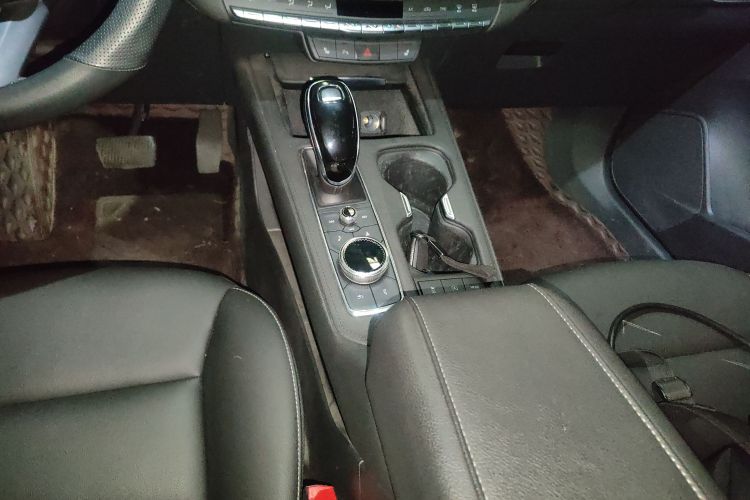 凯迪拉克XT4 2020款 改款 28T 两驱领先型局部细节18