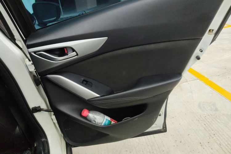 马自达CX-4 2016款 2.0L 手动两驱蓝天活力版中控内饰7006