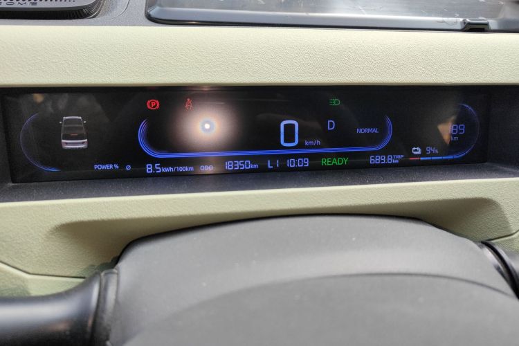 吉利银河 2023款 熊猫mini 200km 耐力熊中控内饰14