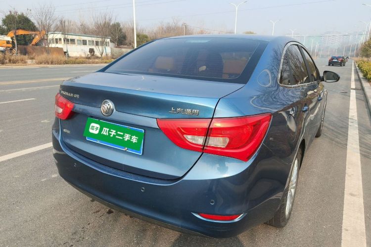 别克 英朗 2016款 15N 手动精英型车身外观7