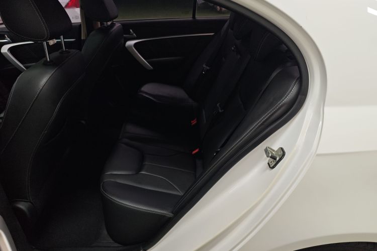 吉利汽车 帝豪 2017款 三厢百万款 1.5L 手动向上互联版中控内饰21