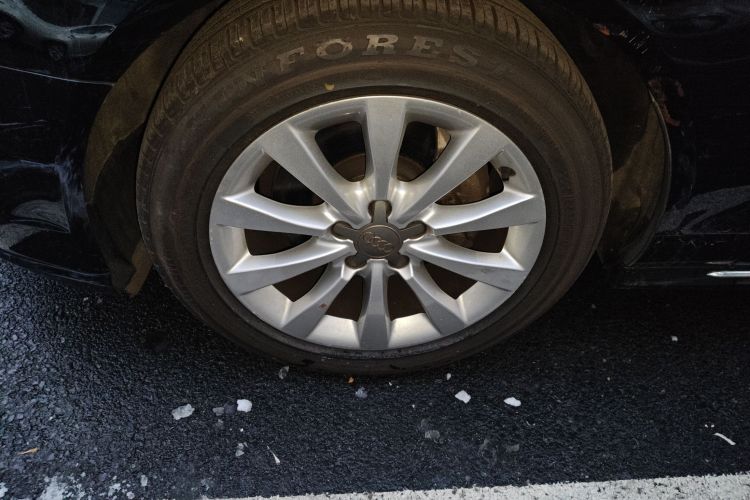 奥迪A6L 2017款 30 FSI 技术型车身外观10